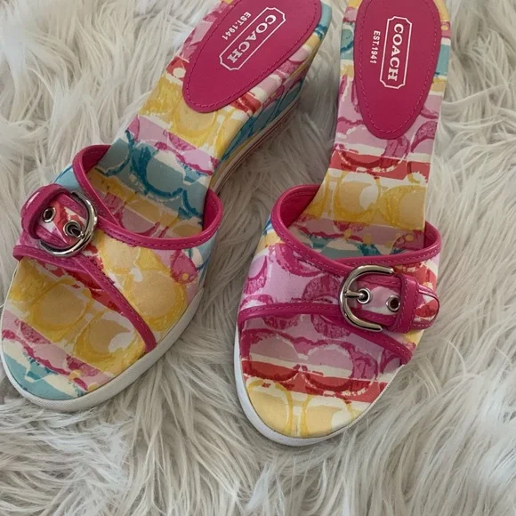 NEW Vintage Coach Hampton Multicolor Pastel Wedges- 9 - Picture 1 of 8
